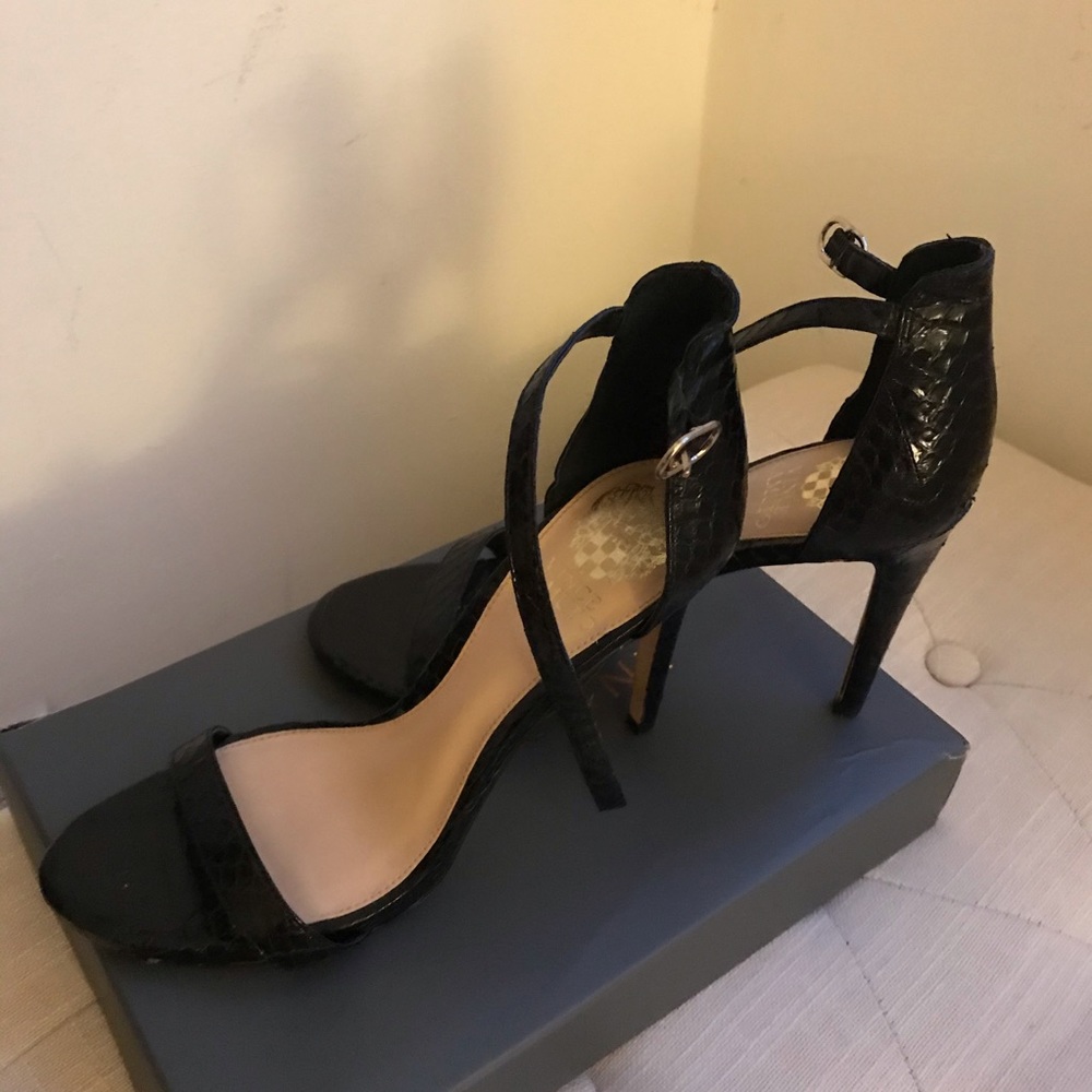 Vince Camuto Black Heels - Picture 2 of 4